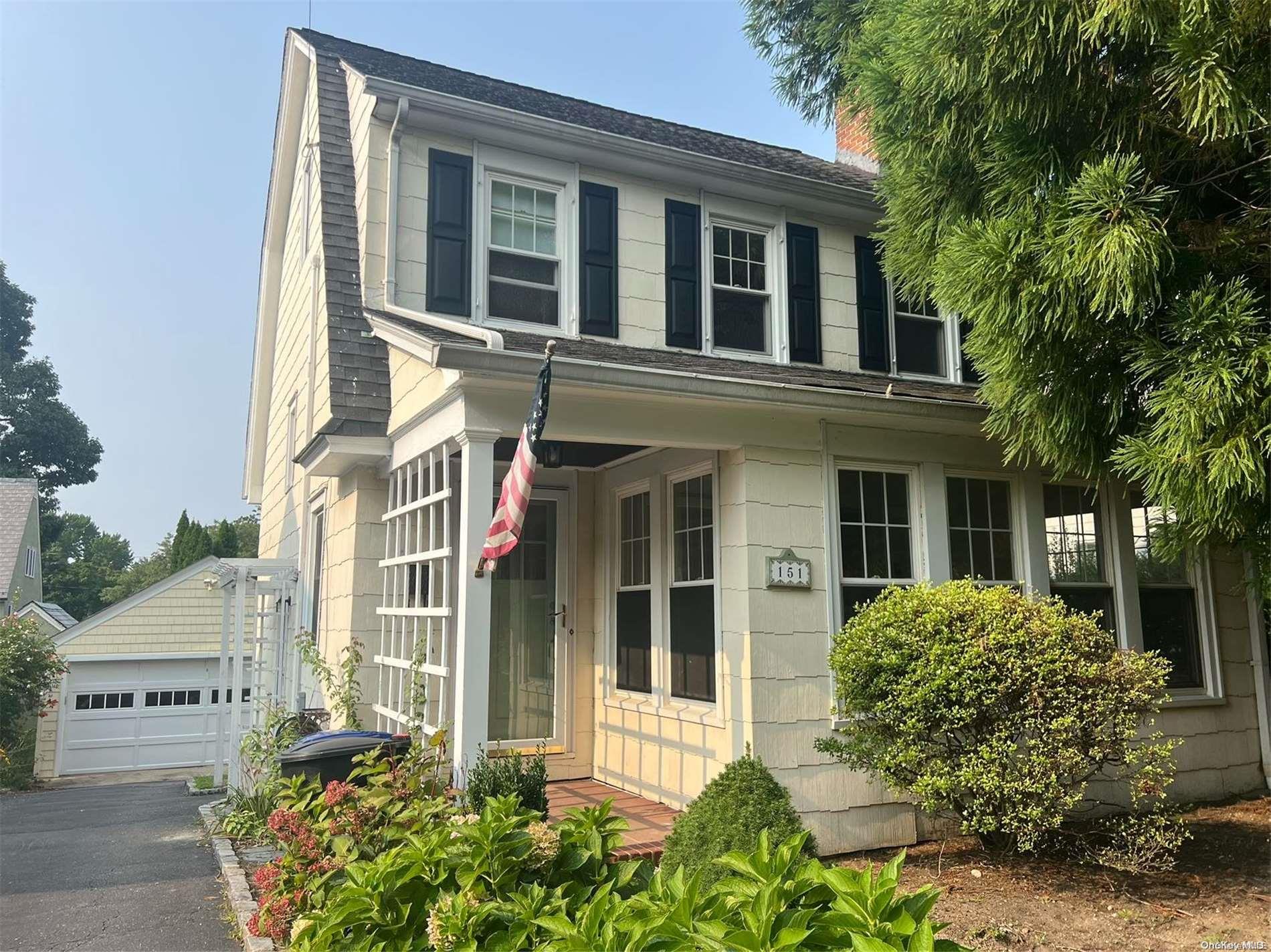 151 Hillcrest Avenue, North Hempstead