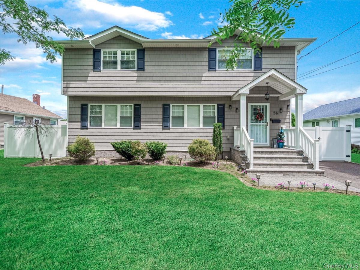 56 Thomas Avenue, Oyster Bay
