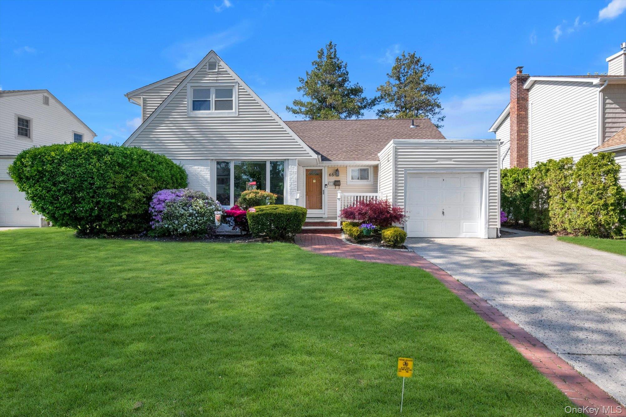 65 Patton Boulevard, North Hempstead