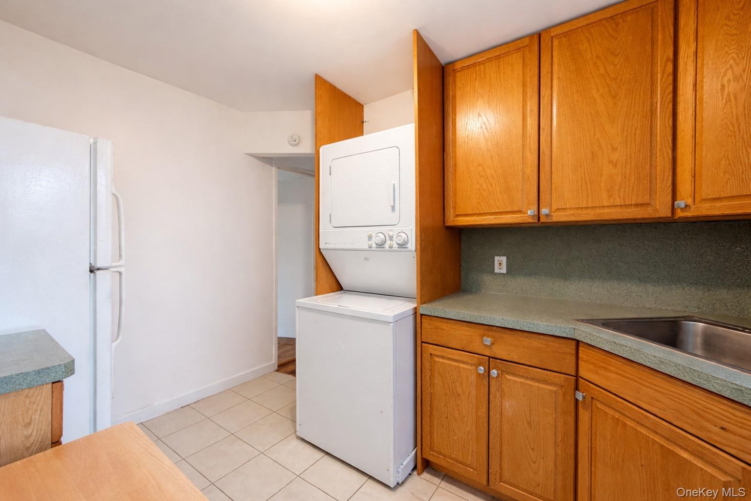 260-11 Langstone Avenue Unit GV118E5-1, Glen Oaks NY 11004