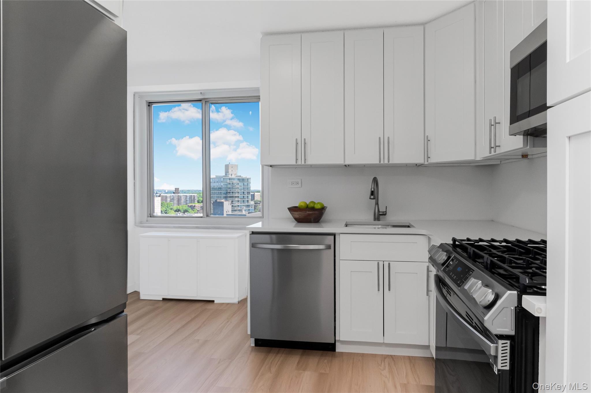 3333 Henry Hudson Parkway Unit 21R, Bronx NY 10463