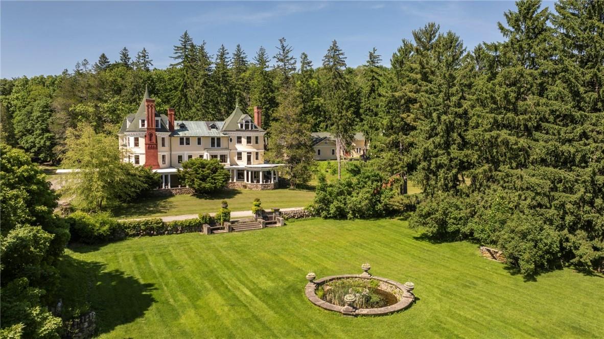 45 Hitchcock Lane, Millbrook NY 12545