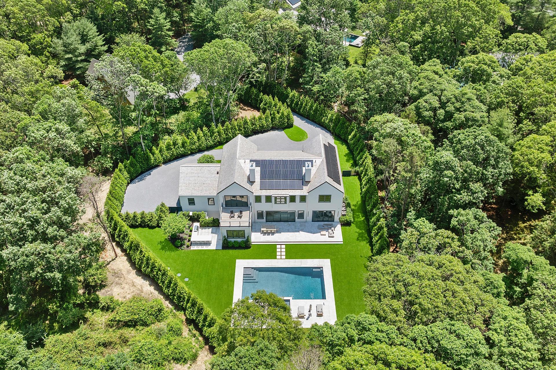 7 Lee Lane, Wainscott NY 11975