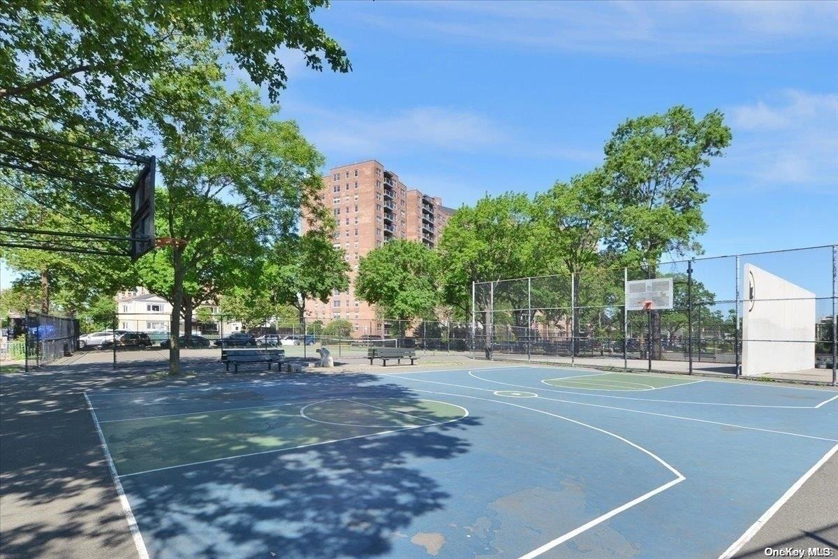 61-20 Grand Central Parkway Unit B807, Forest Hills NY 11375