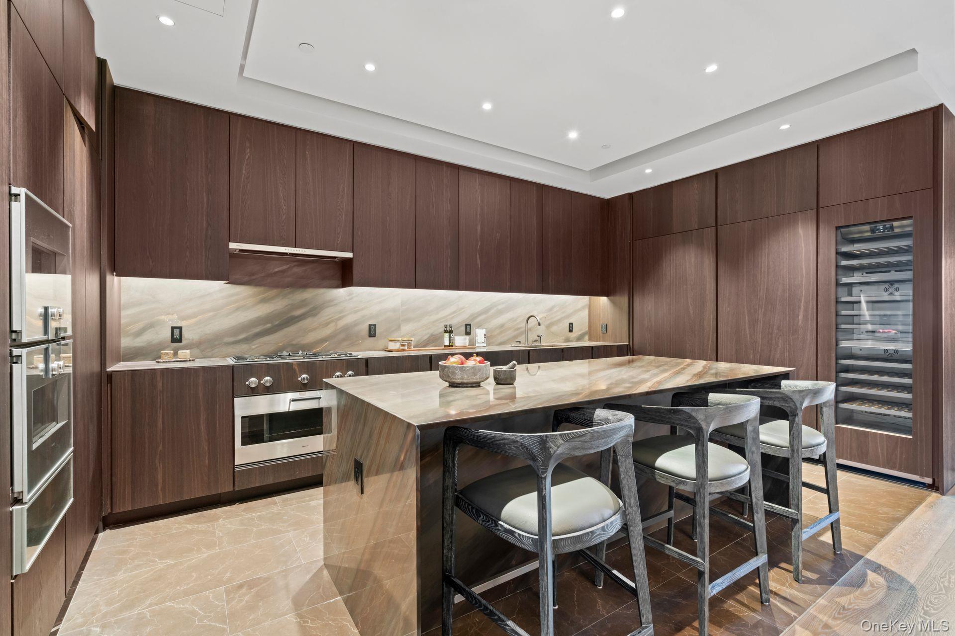 730 5th Avenue Unit 17B, Manhattan NY 10019