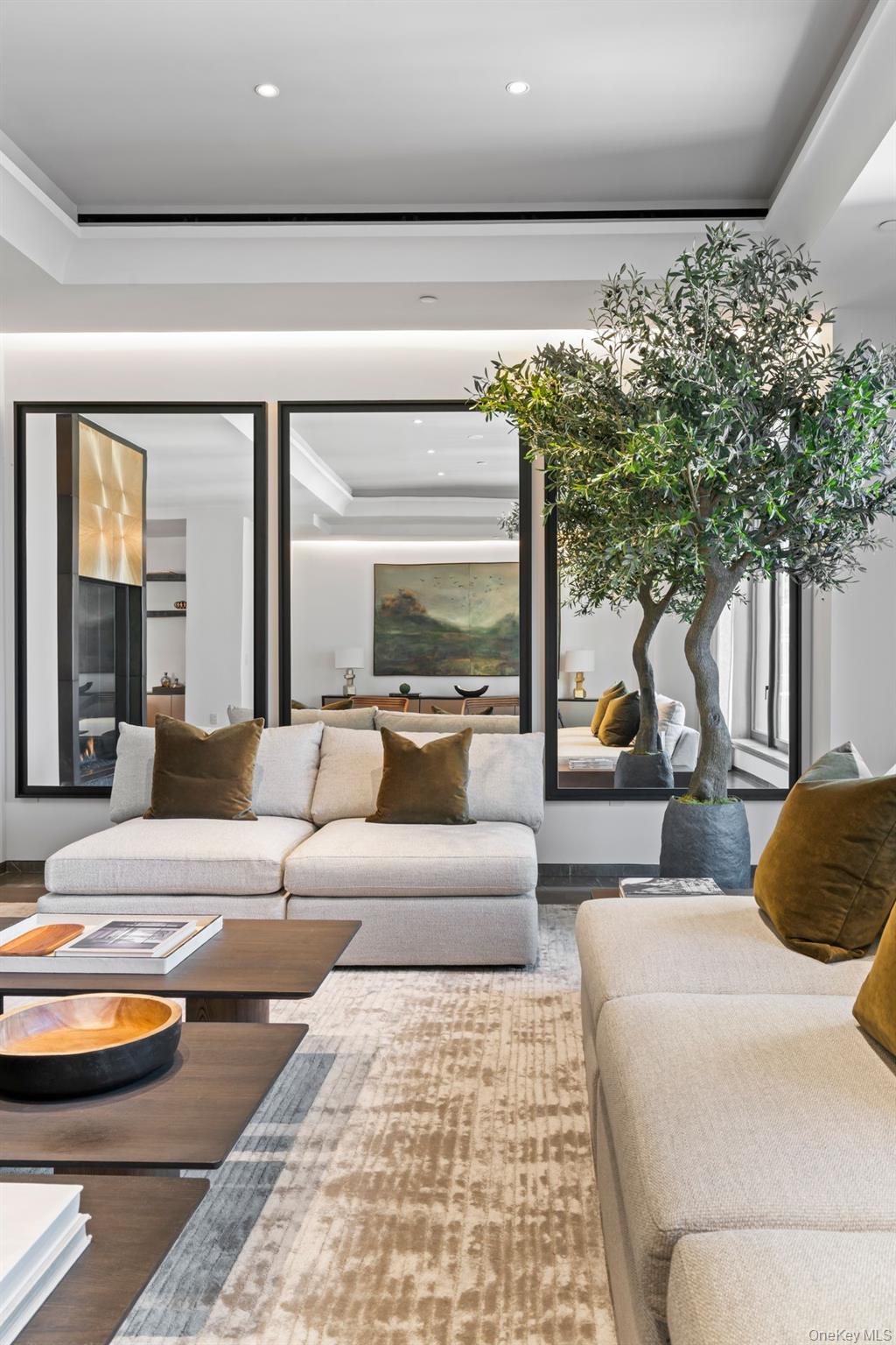 730 5th Avenue Unit 17B, Manhattan NY 10019