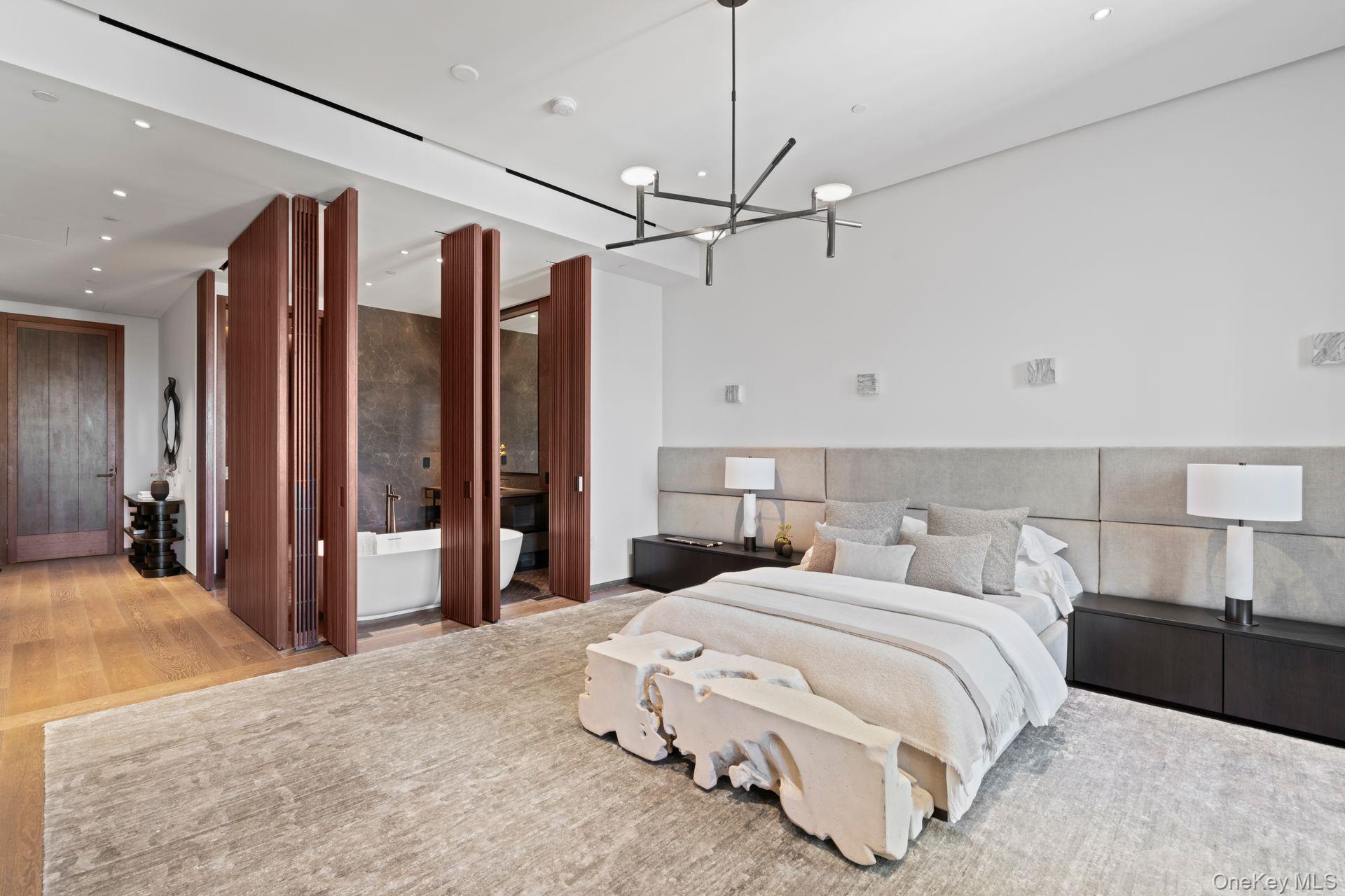730 5th Avenue Unit 17B, Manhattan NY 10019