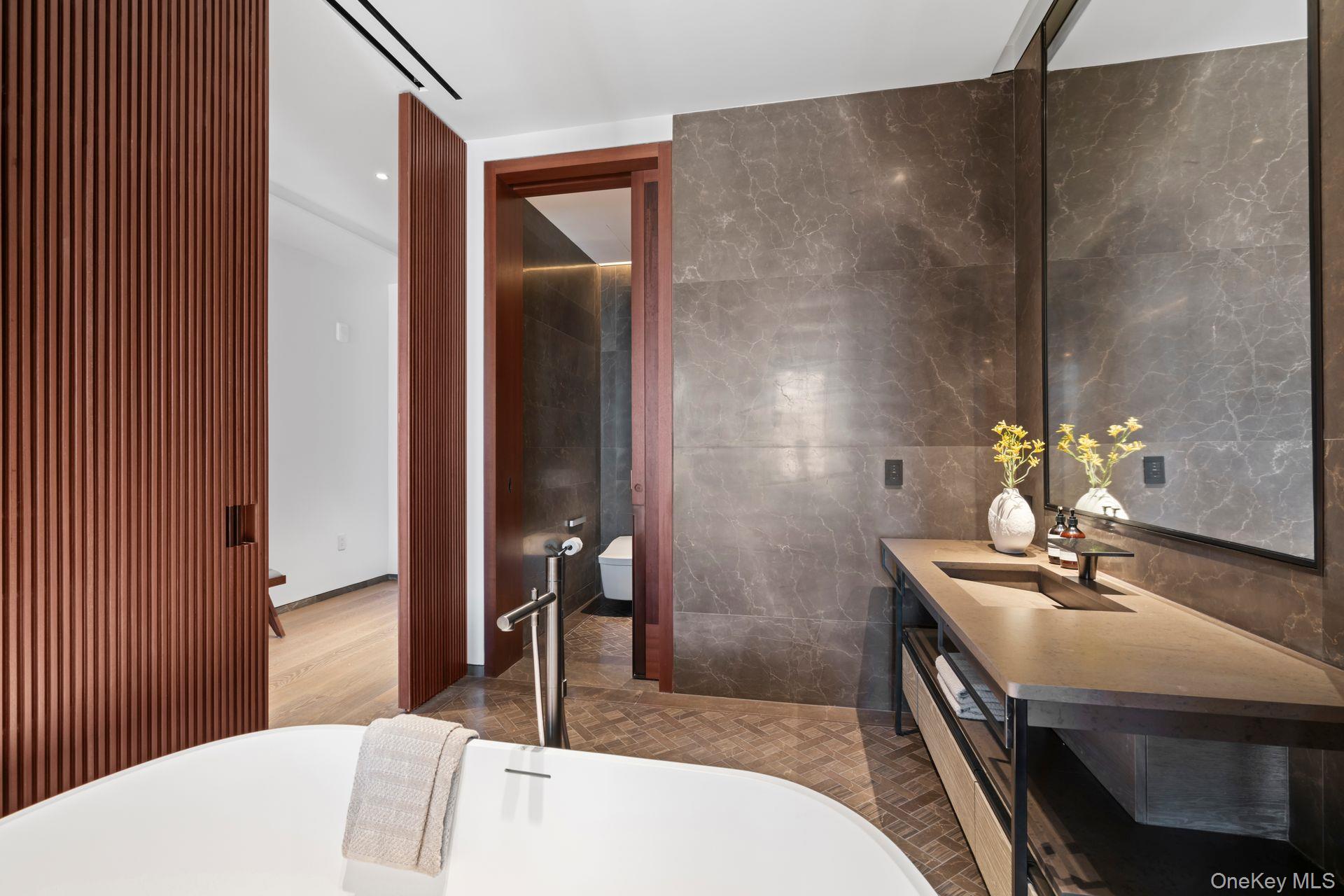 730 5th Avenue Unit 17B, Manhattan NY 10019