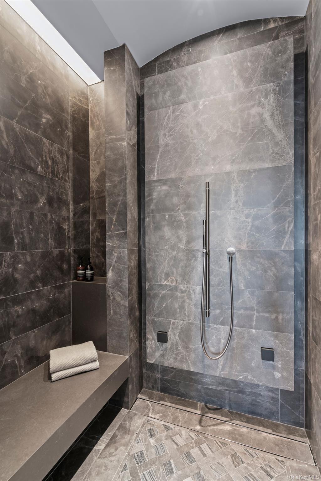 730 5th Avenue Unit 17B, Manhattan NY 10019