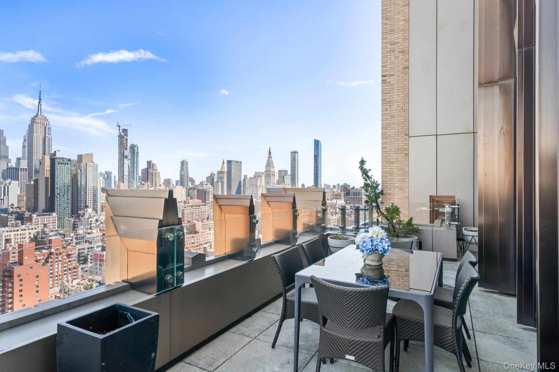 212 W 18th Street Unit PH2, Manhattan NY 10011