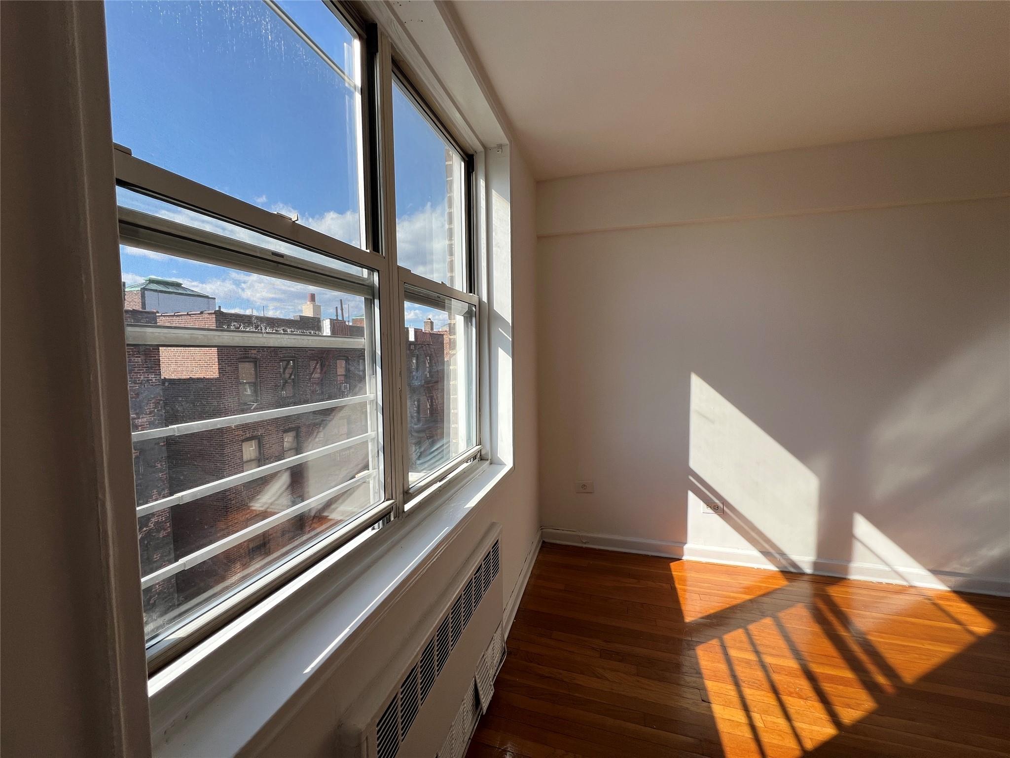 1475 Thieriot Avenue Unit 5J, Bronx NY 10460