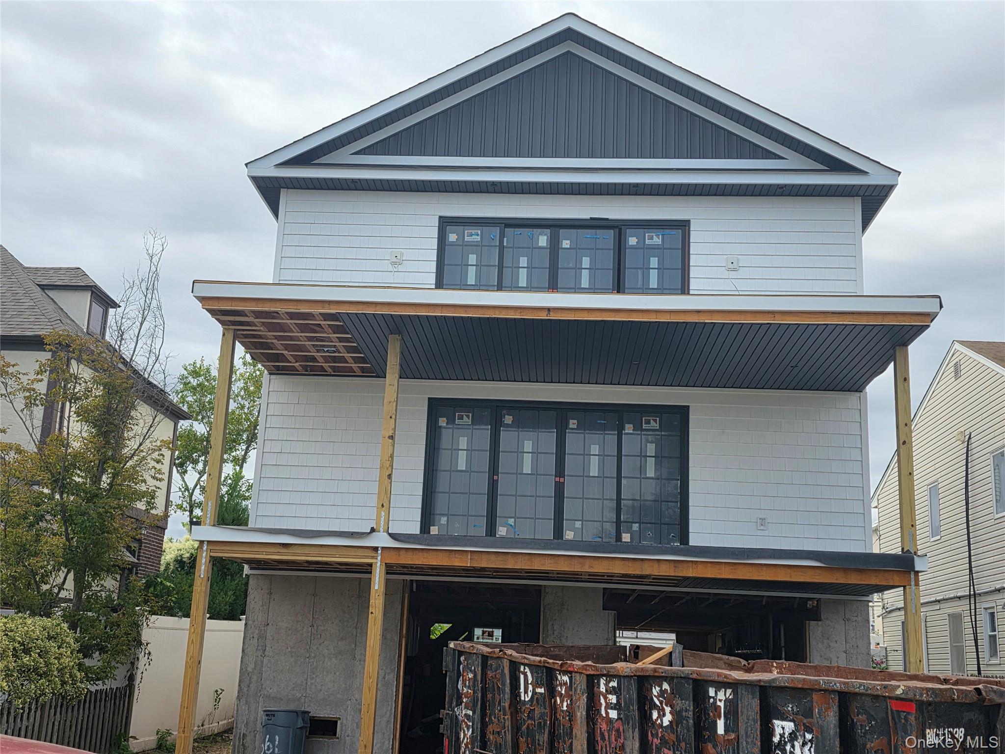 460 E Market Street, Long Beach NY 11561
