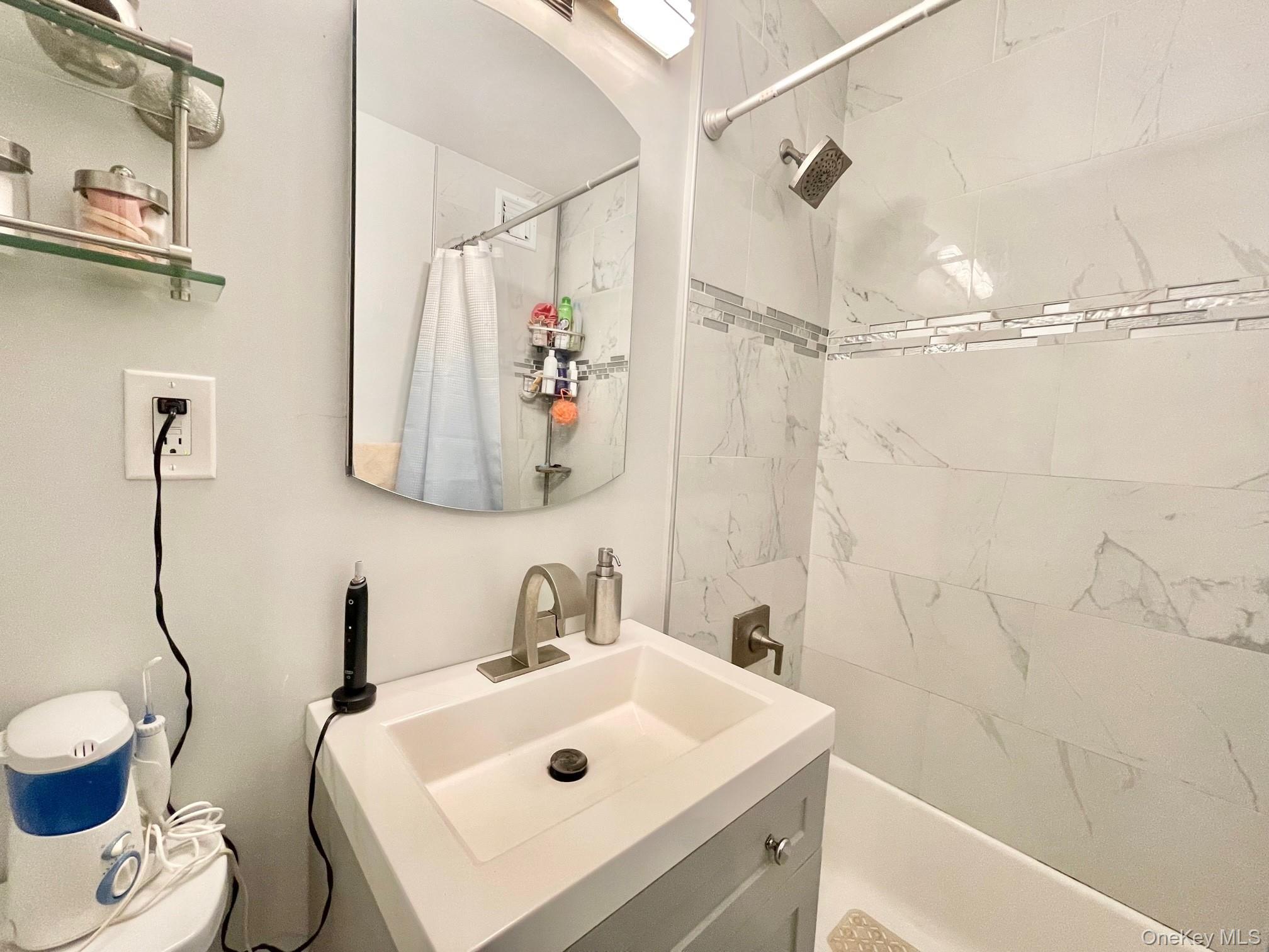 61-20 Grand Central Parkway Unit A1503, Forest Hills NY 11375
