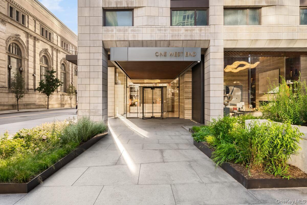 1 West End Avenue Unit 26D, Manhattan NY 10023