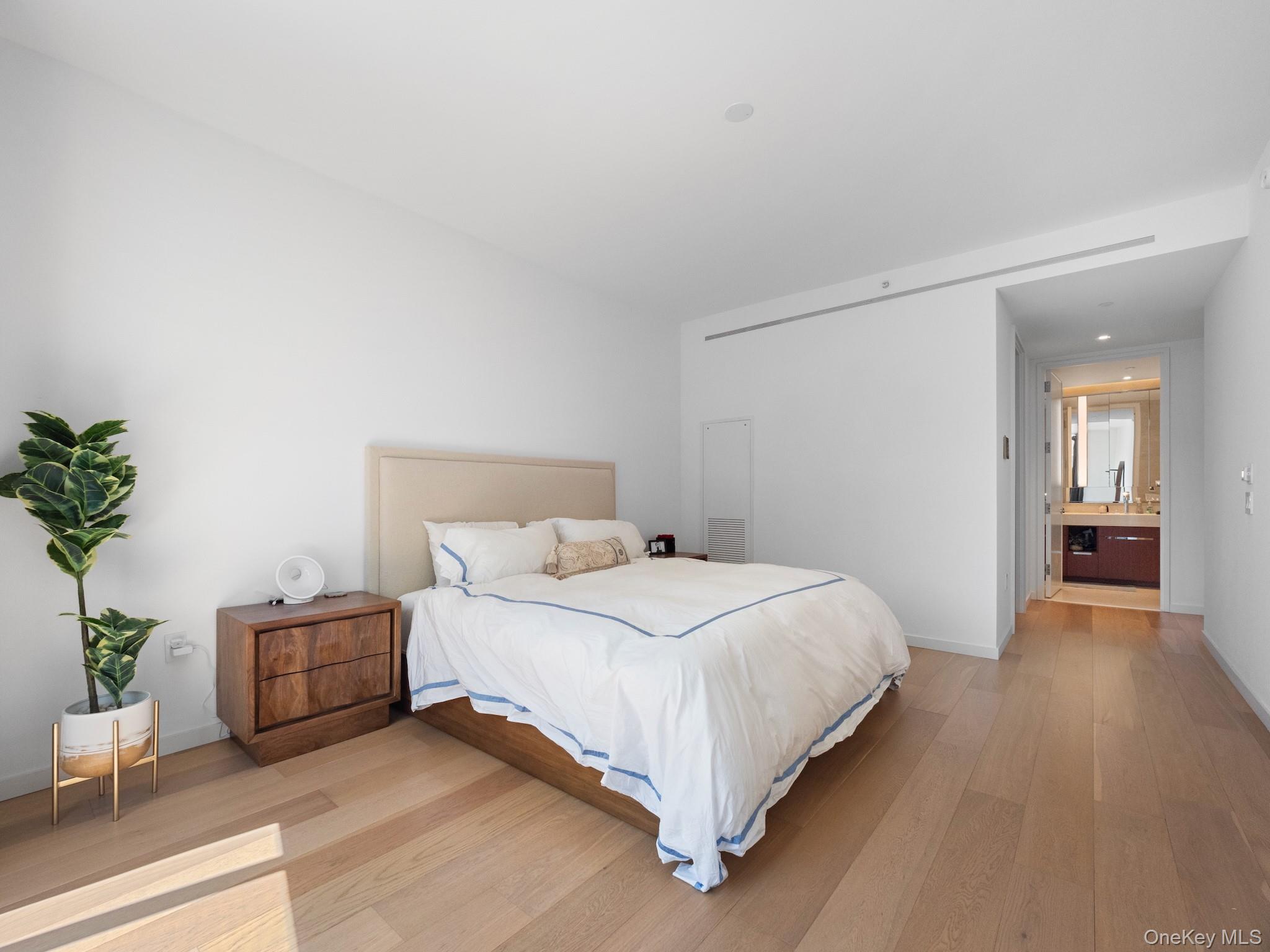 1 West End Avenue Unit 26D, Manhattan NY 10023