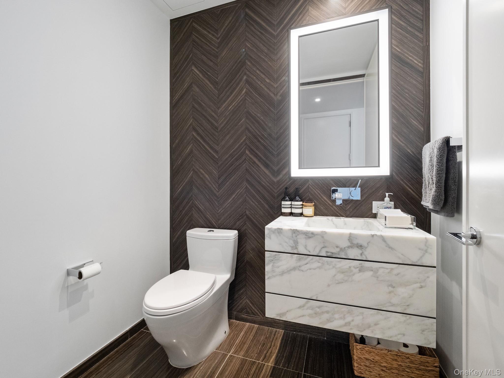 1 West End Avenue Unit 26D, Manhattan NY 10023