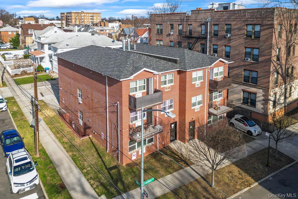 16001 Sanford Avenue, Flushing NY 11358