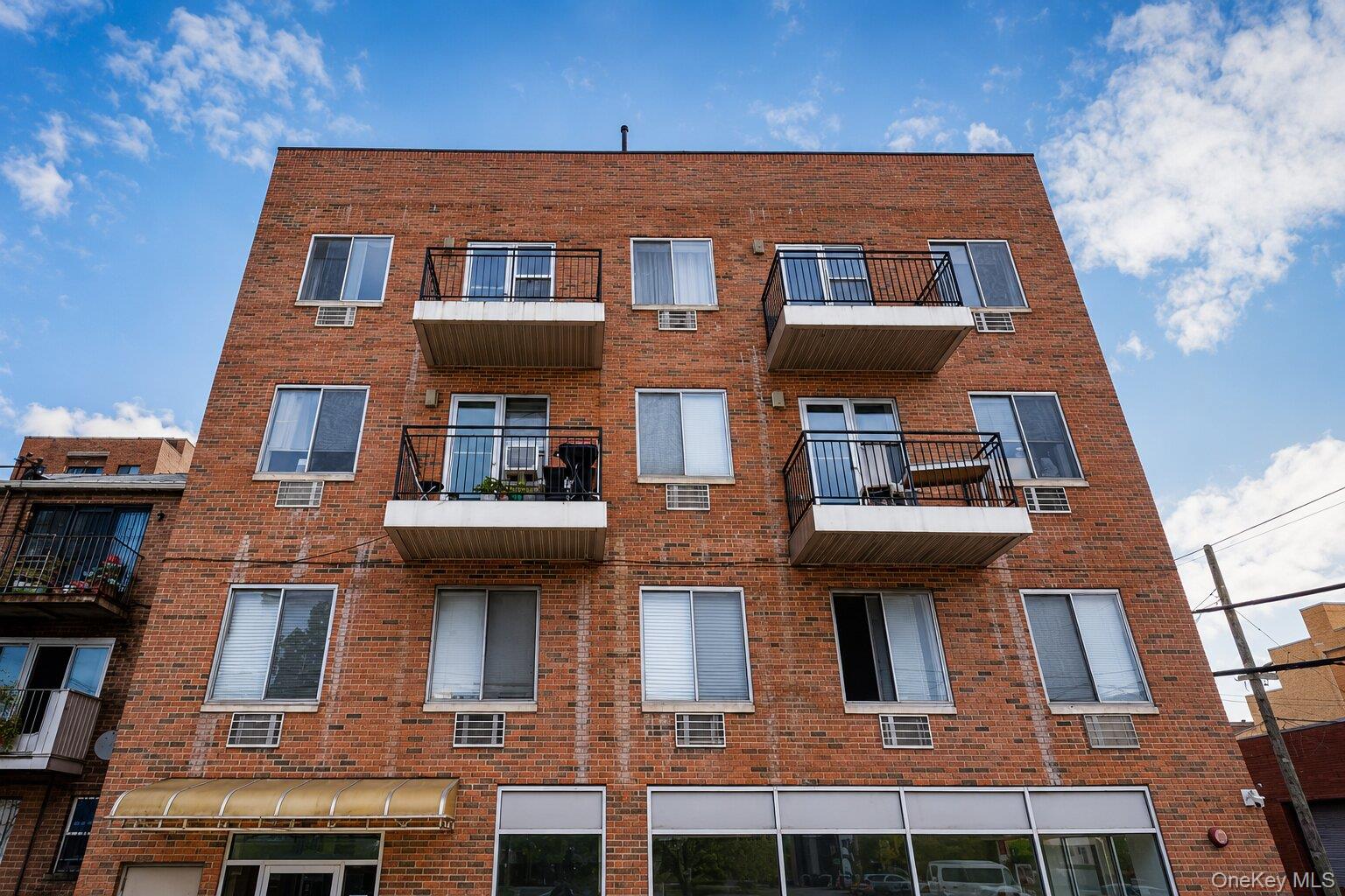 31-53 Linden Place Unit 2E, Flushing NY 11354