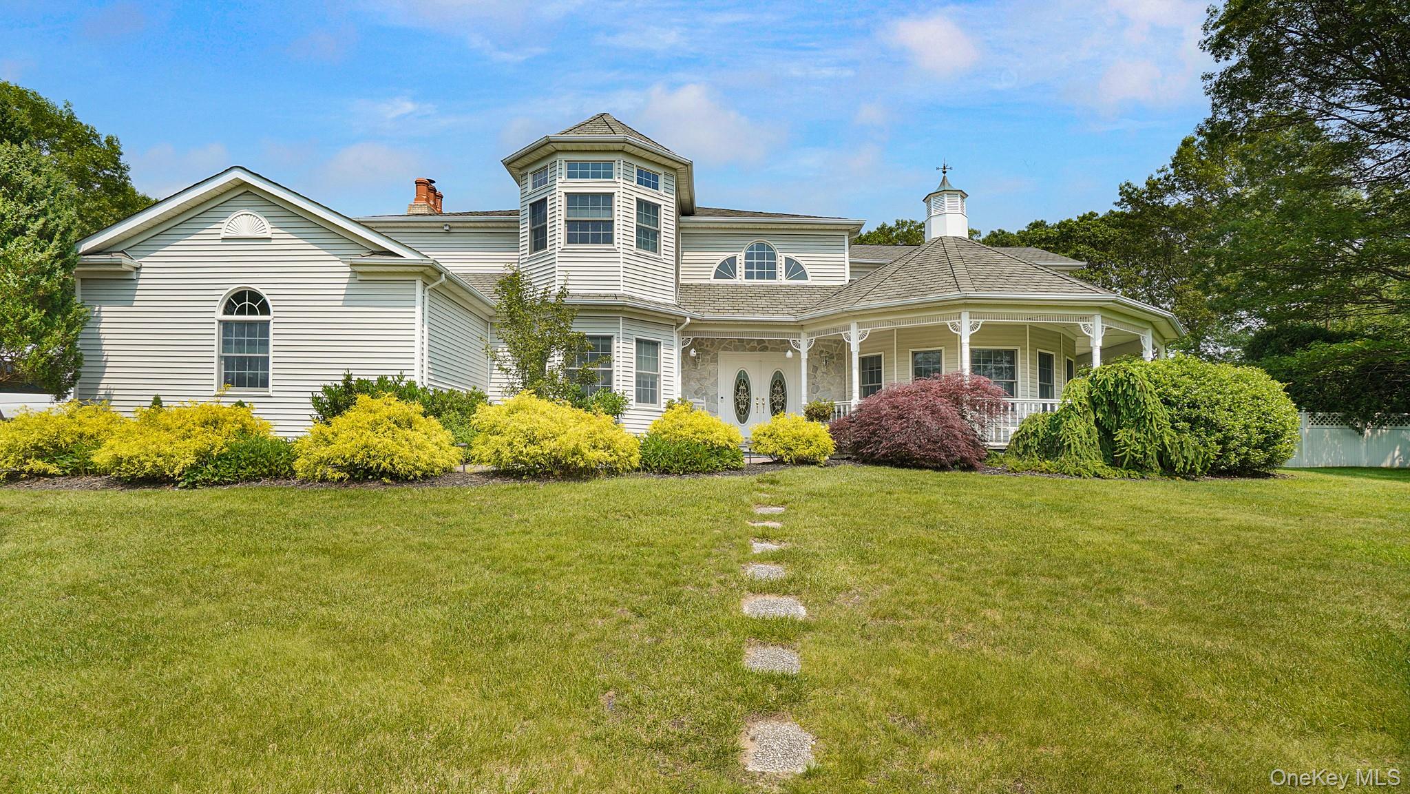59 Lidge Drive, Farmingville NY 11738