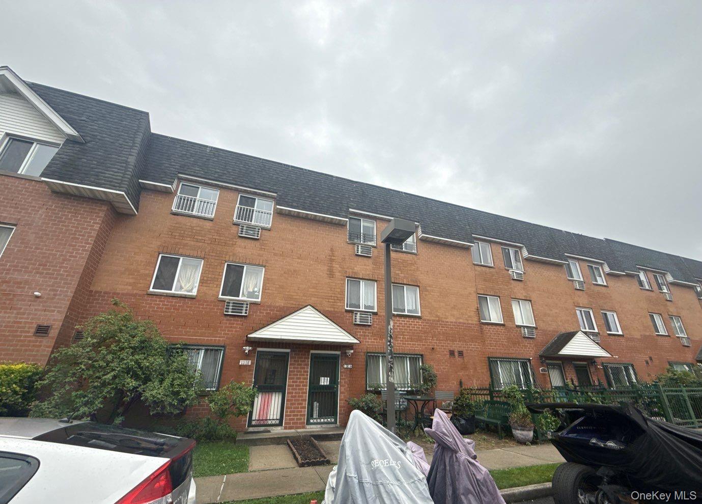 1316 33rd Avenue, Astoria NY 11106
