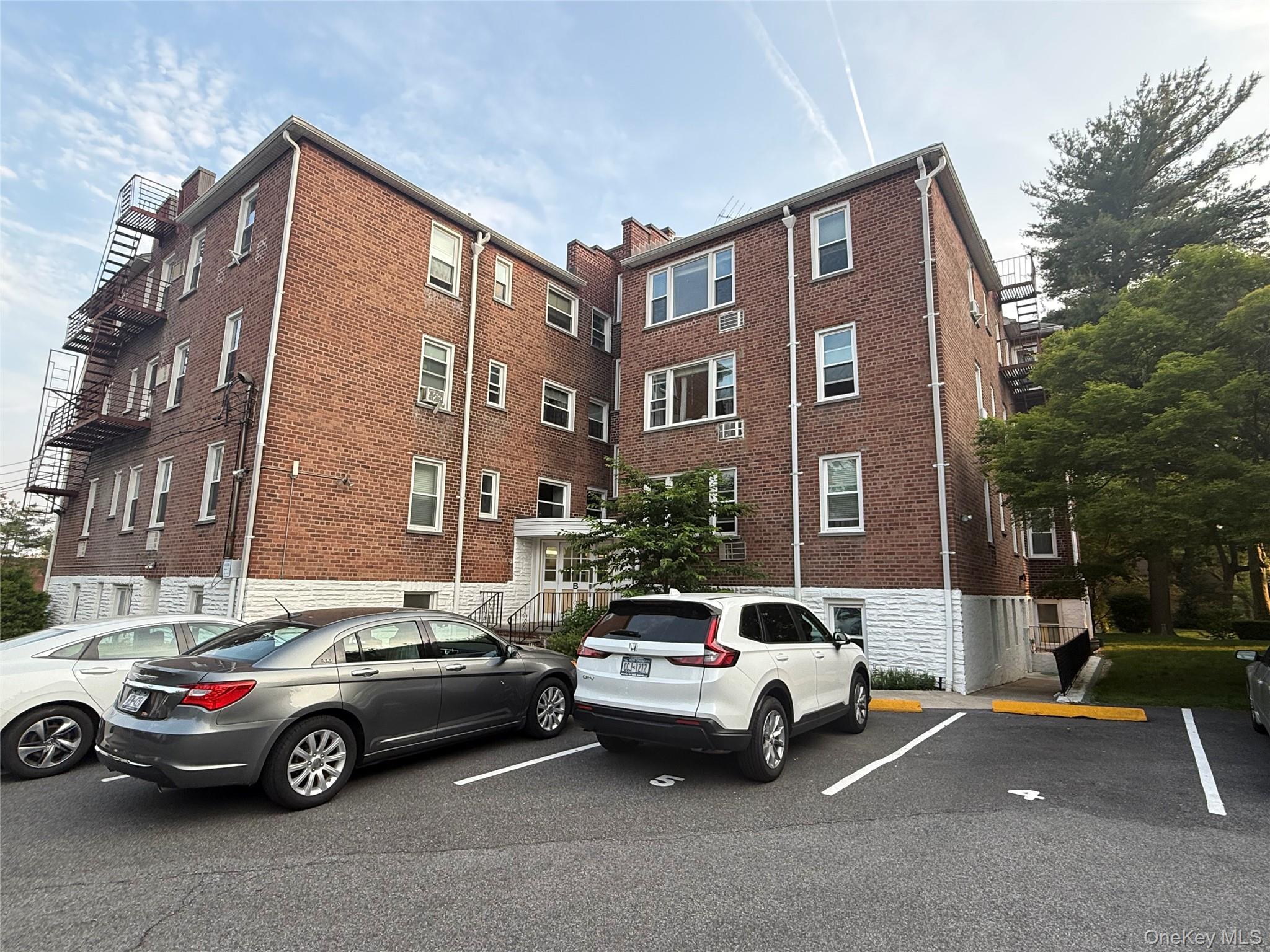 600 Pelham Road Unit Building B Unit E, New Rochelle NY 10805