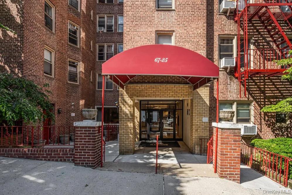 67-25 Clyde Street Unit 5D, Forest Hills NY 11375