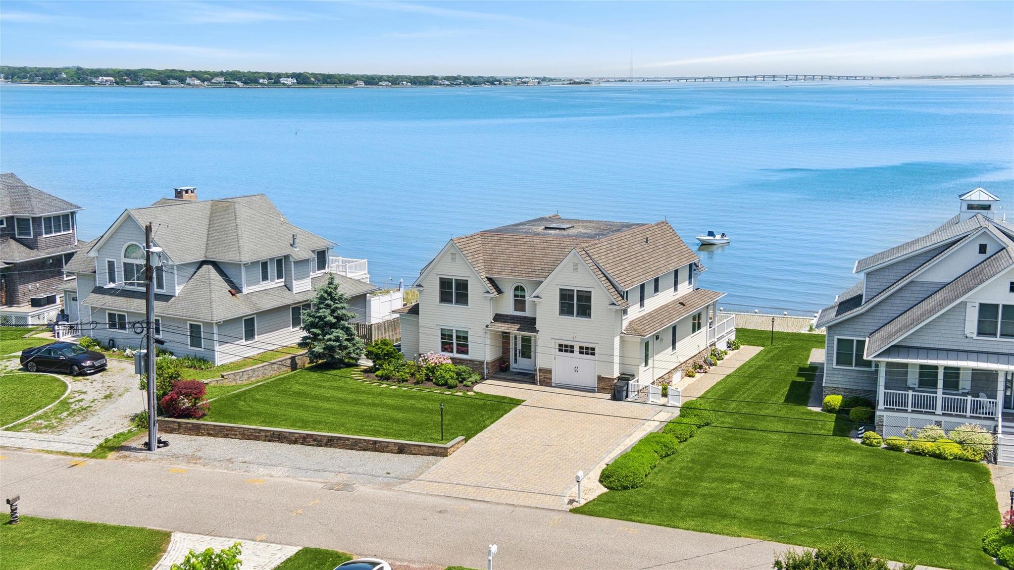 9 Shinnecock Road, East Quogue NY 11942