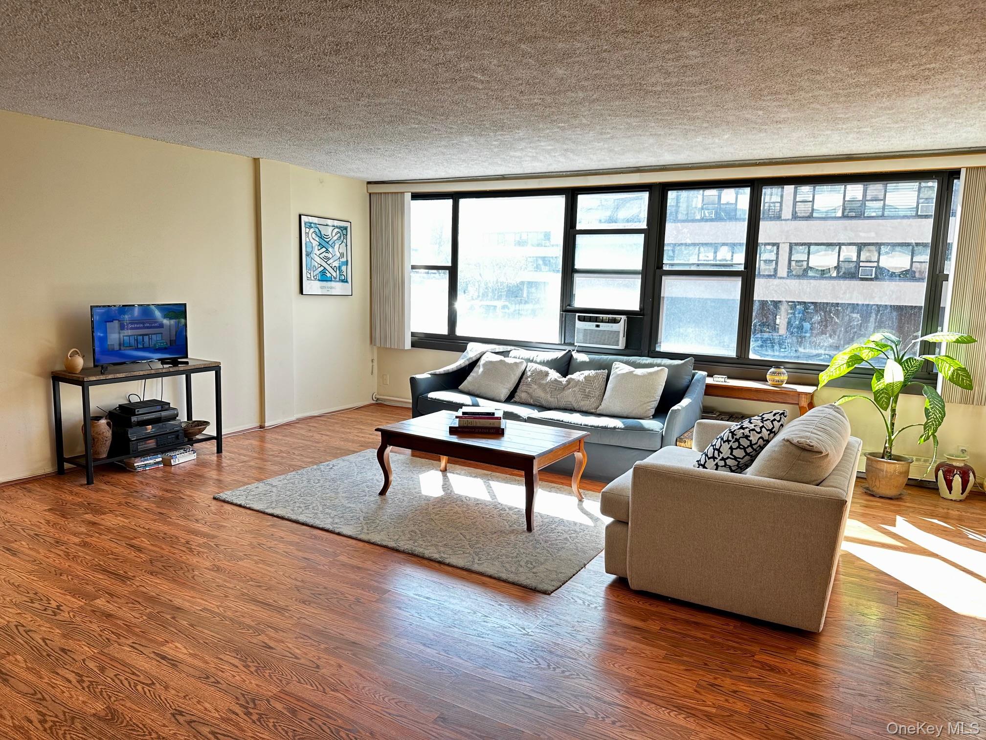 162-30 Powells Cove Boulevard Unit 2D, Beechhurst NY 11357