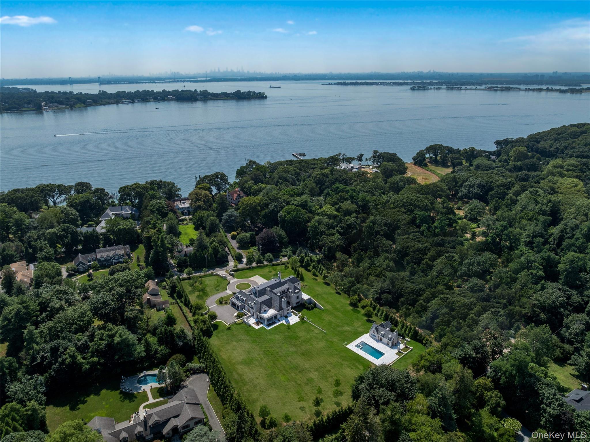 9 Hicks Lane, Sands Point NY 11050