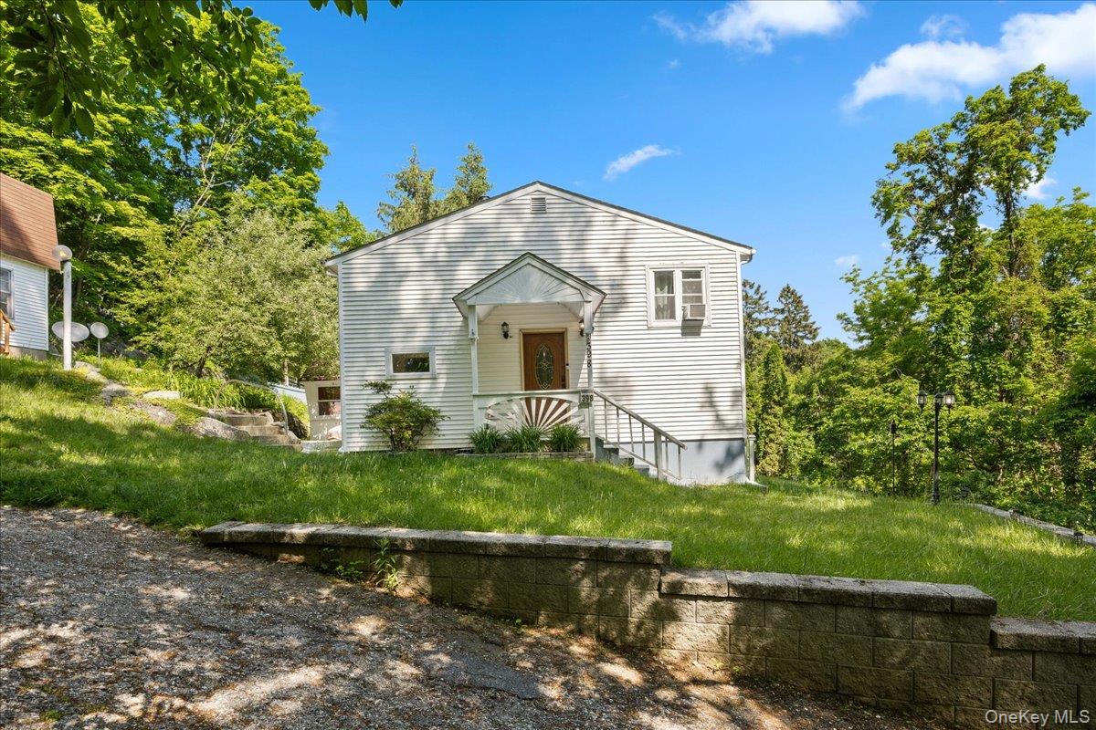 398 E Main Street, Jefferson Valley NY 10535