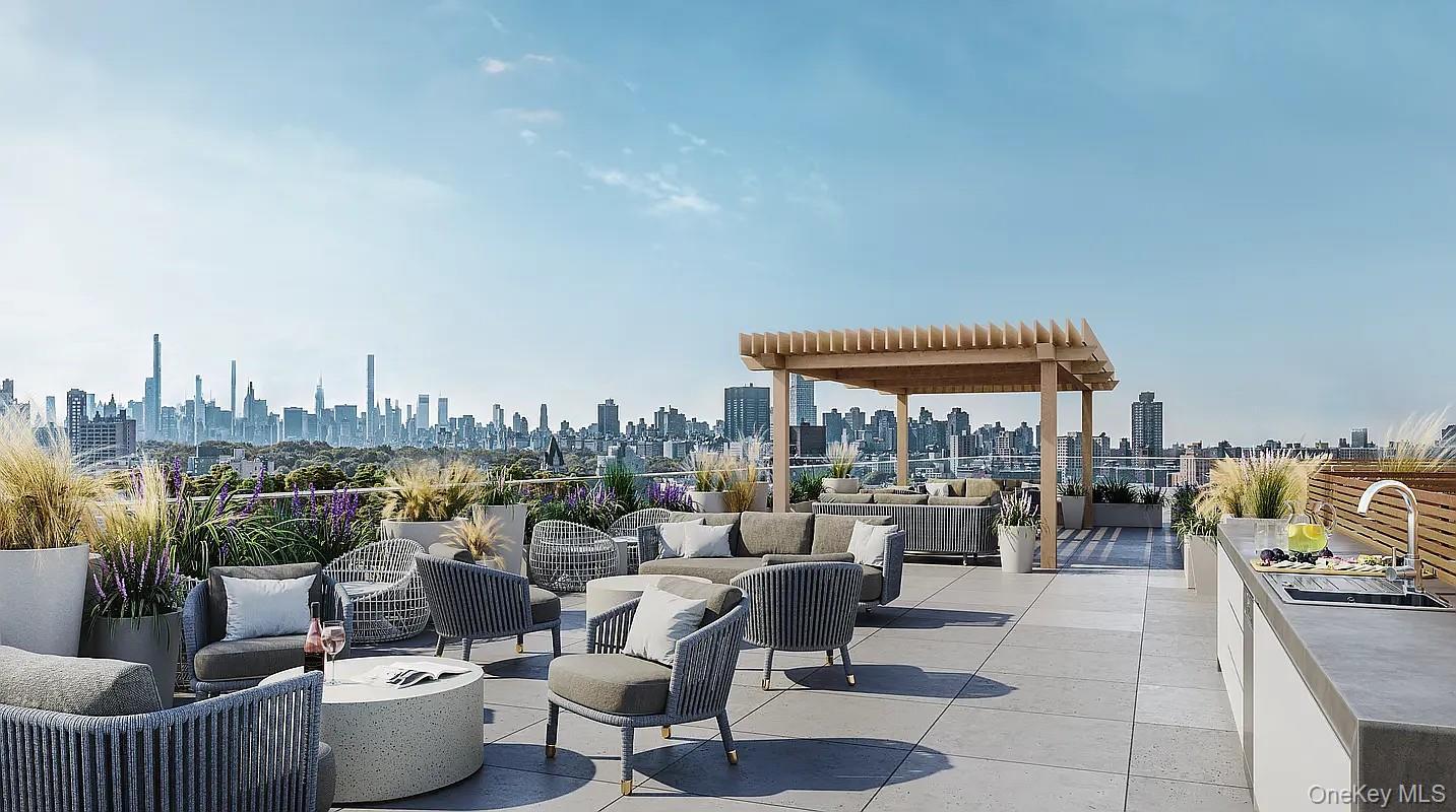 300 W 122nd Street Unit 6N, Manhattan NY 10027