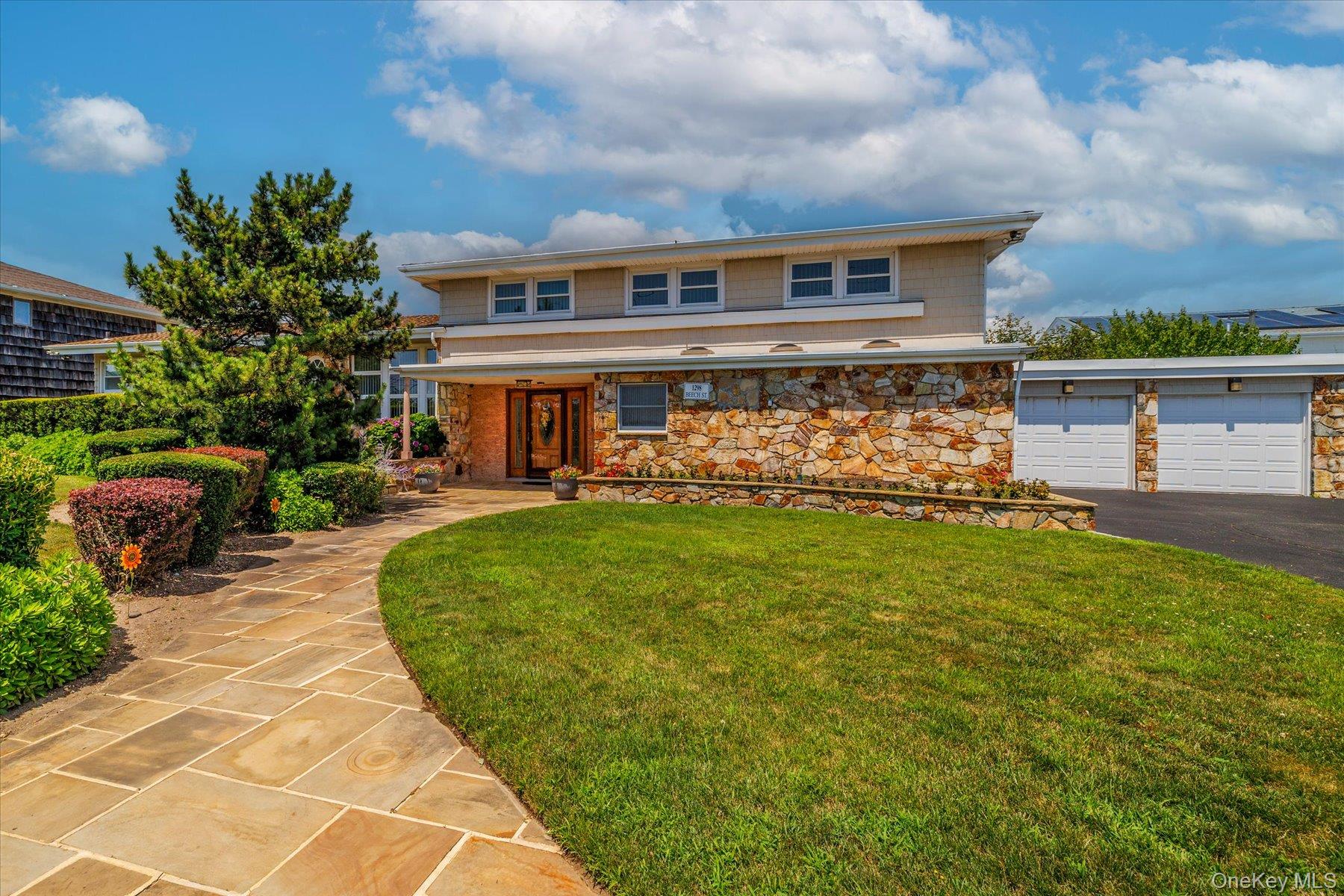 1298 Beech Street, Atlantic Beach NY 11509