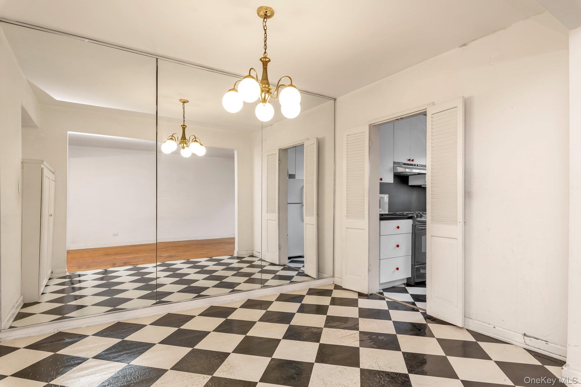 68-61 Yellowstone Boulevard Unit 519, Forest Hills NY 11375