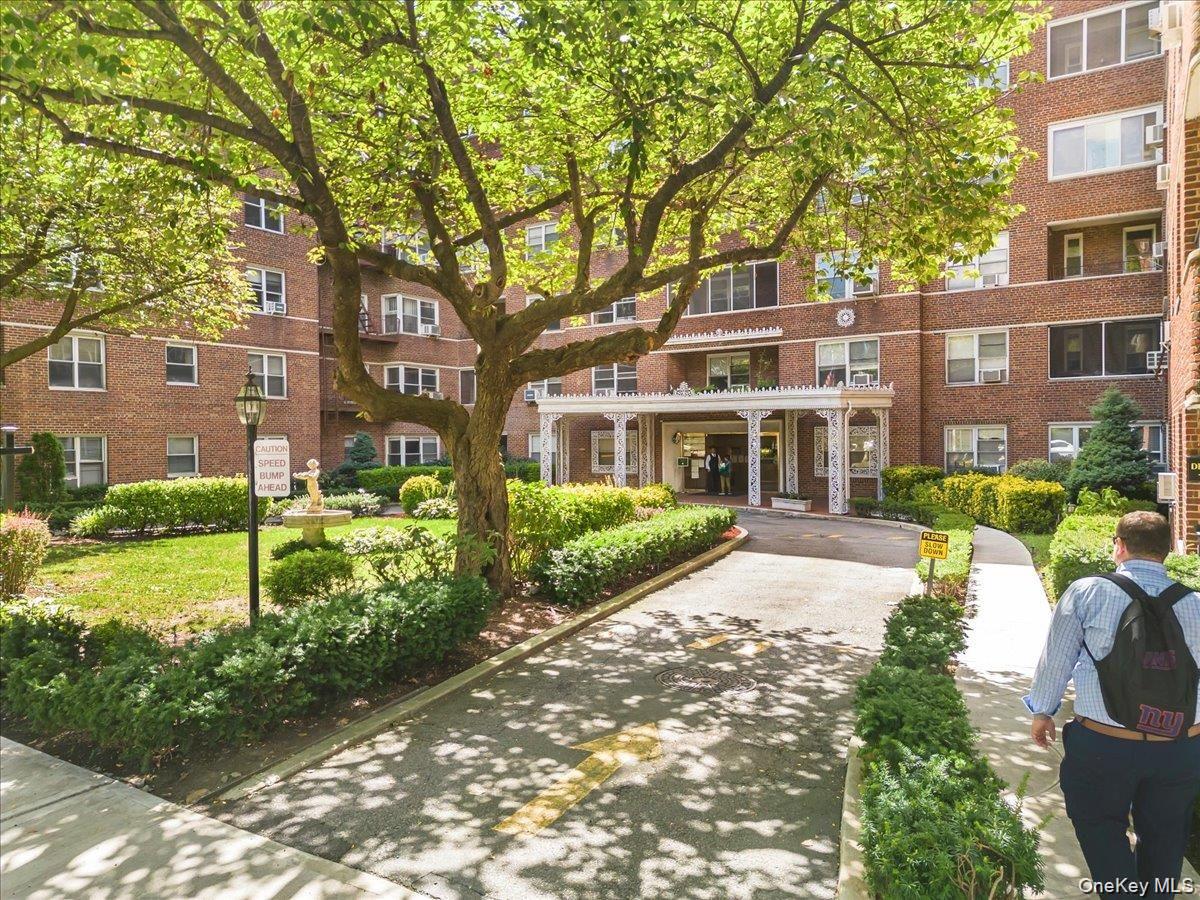 67-66 108th Street Unit B31, Forest Hills NY 11375