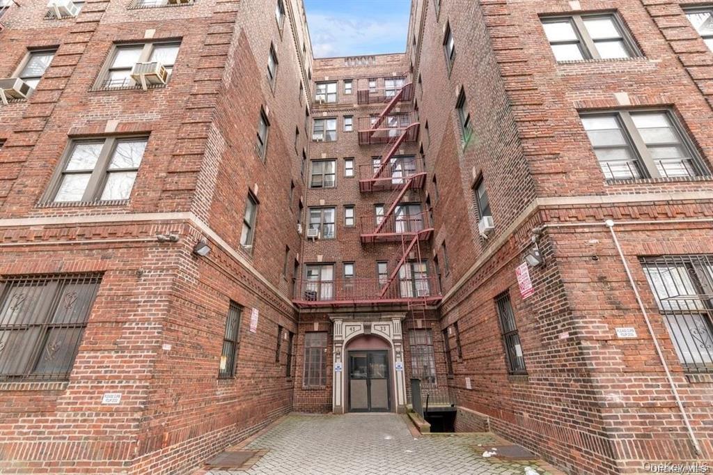 4333 48th Street Unit 1B, Sunnyside NY 11104