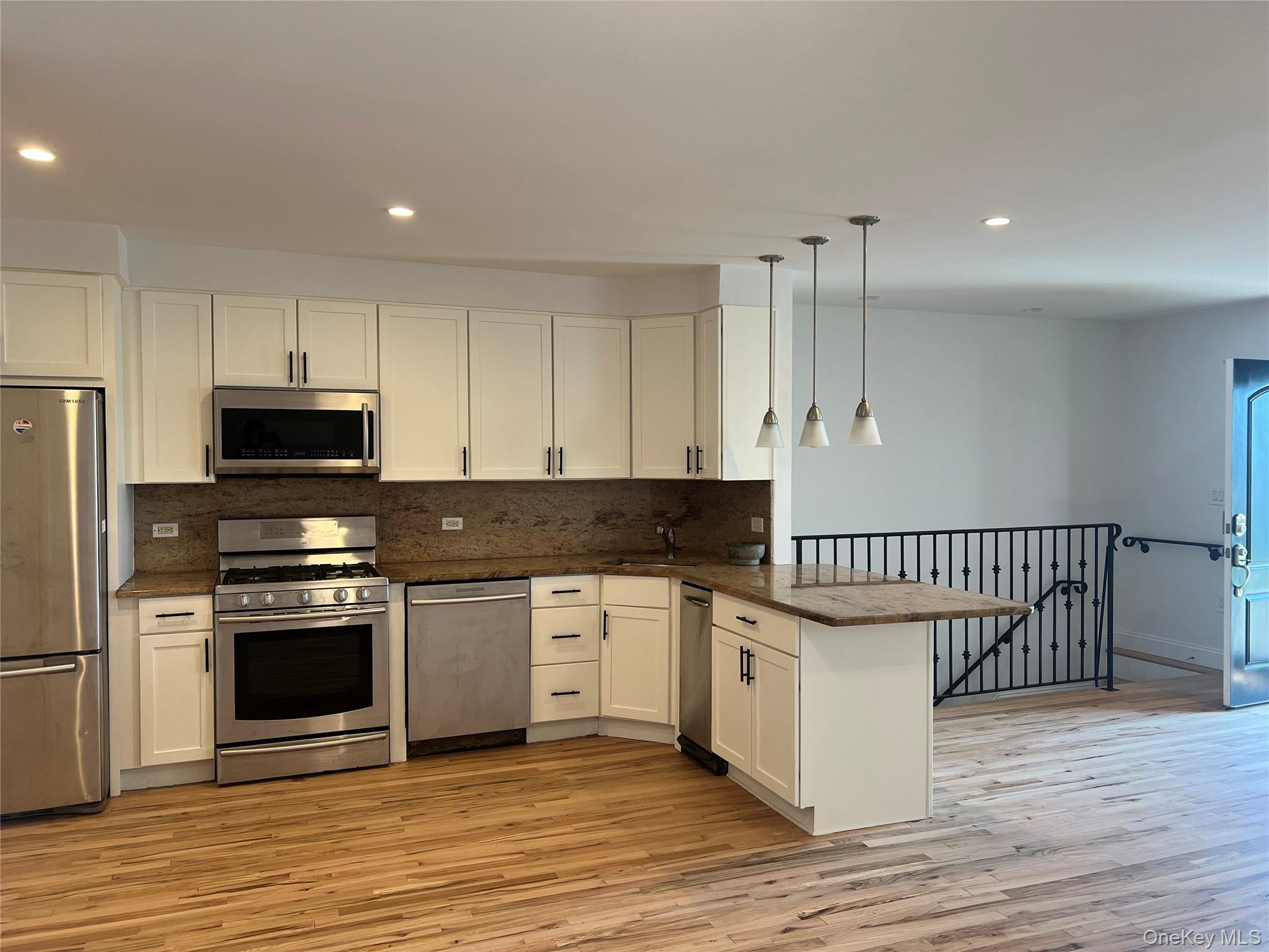 10008 Shore Front Parkway Unit 20A, Rockaway Park NY 11694