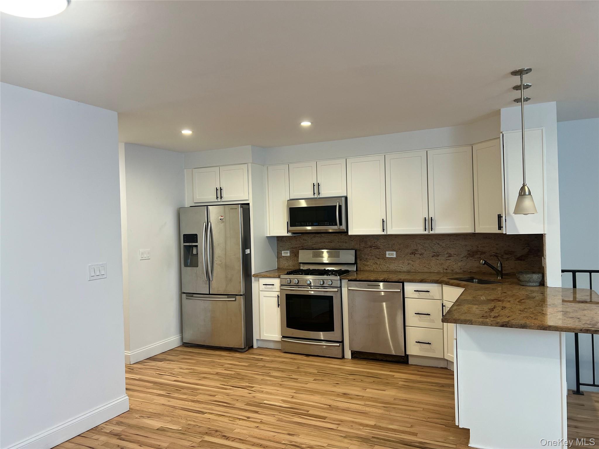 10008 Shore Front Parkway Unit 20A, Rockaway Park NY 11694