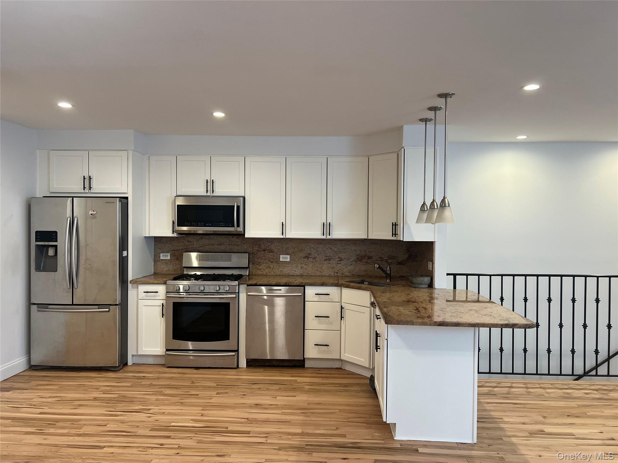 10008 Shore Front Parkway Unit 20A, Rockaway Park NY 11694