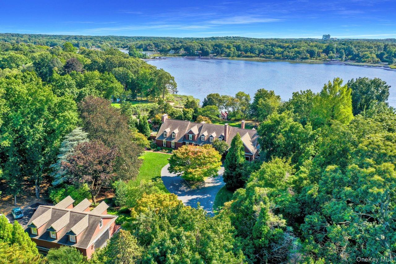 63 Dyke Road, Setauket NY 11733