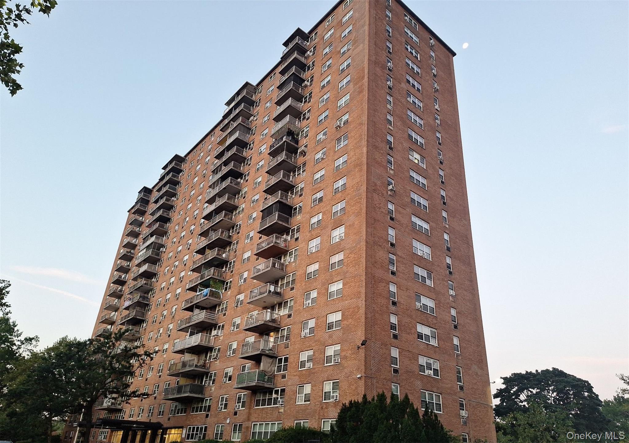 825 Morrison Avenue Unit 12F, Bronx NY 10473