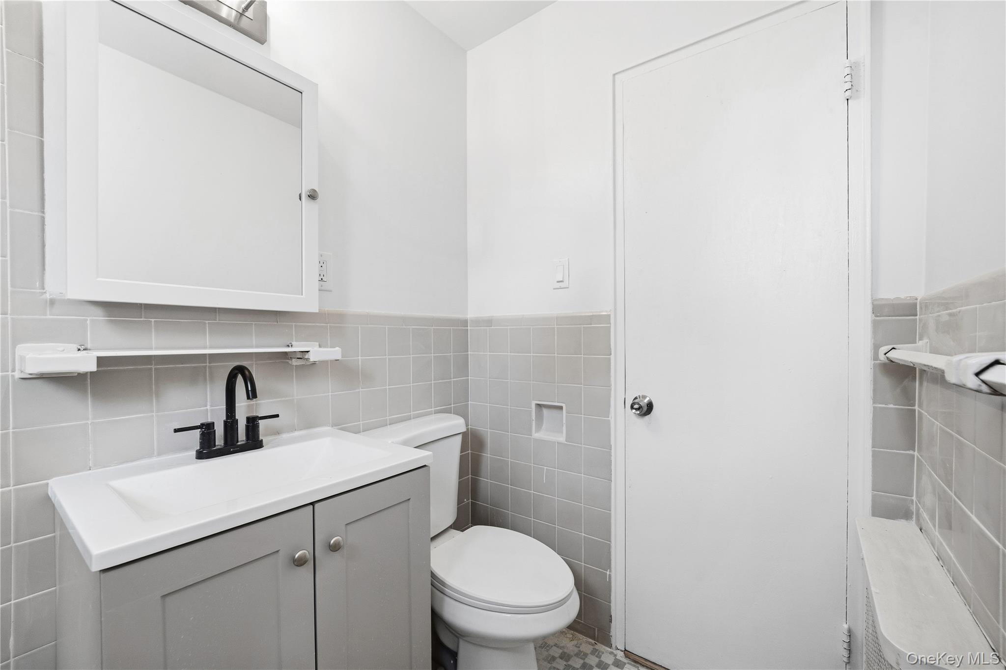 228-08 Stronghurst Avenue Unit Lower, Queens Village NY 11427