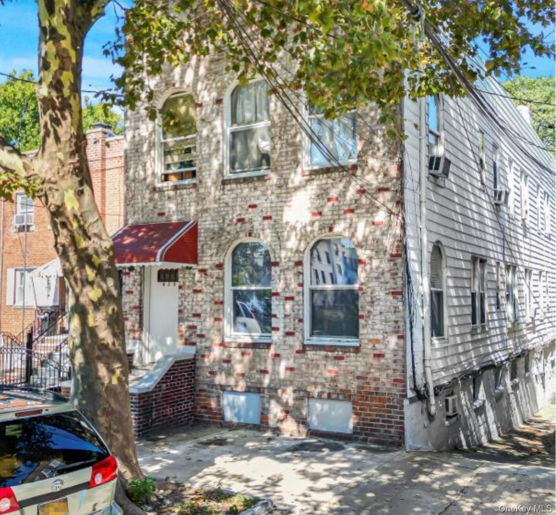 839 E 228th Street, Bronx NY 10466