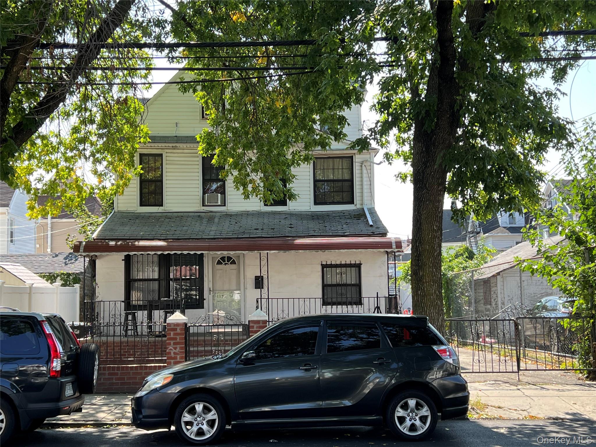 119-14 89th Avenue, Richmond Hill NY 11418