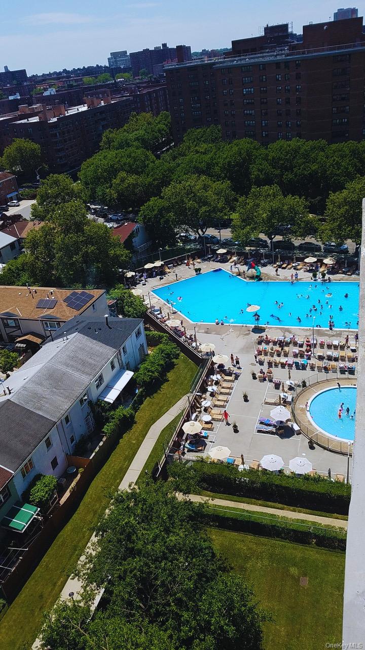 61-20 Grand Central Parkway Unit B1501, Forest Hills NY 11375