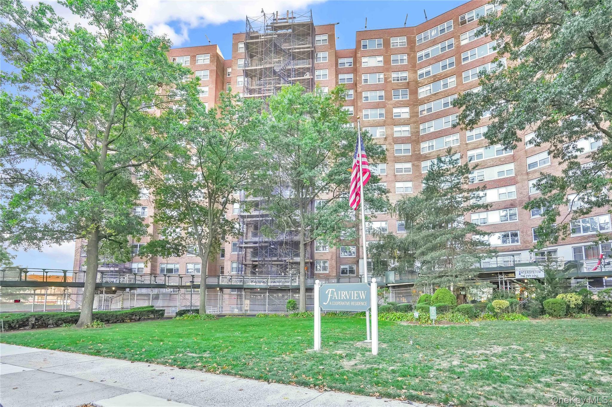 6120 Grand Central Parkway Unit B605, Forest Hills NY 11375