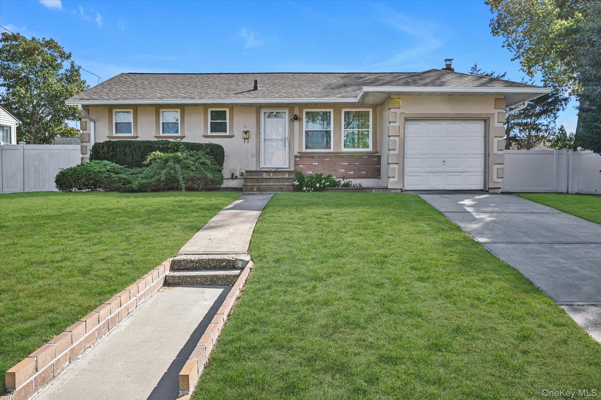 16 E Chestnut Street, Central Islip NY 11722