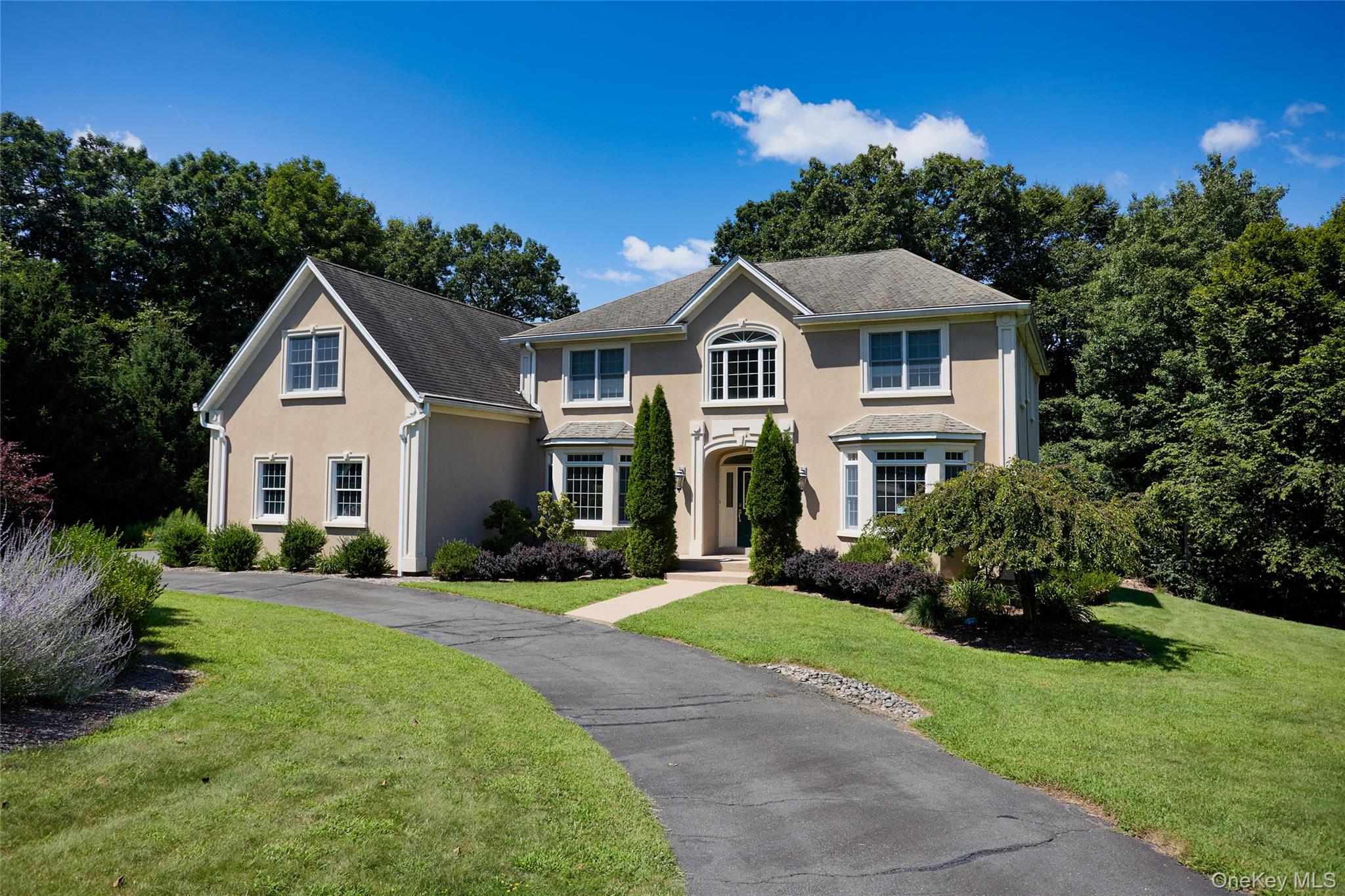 28 Heritage Court, Tuxedo Park NY 10987