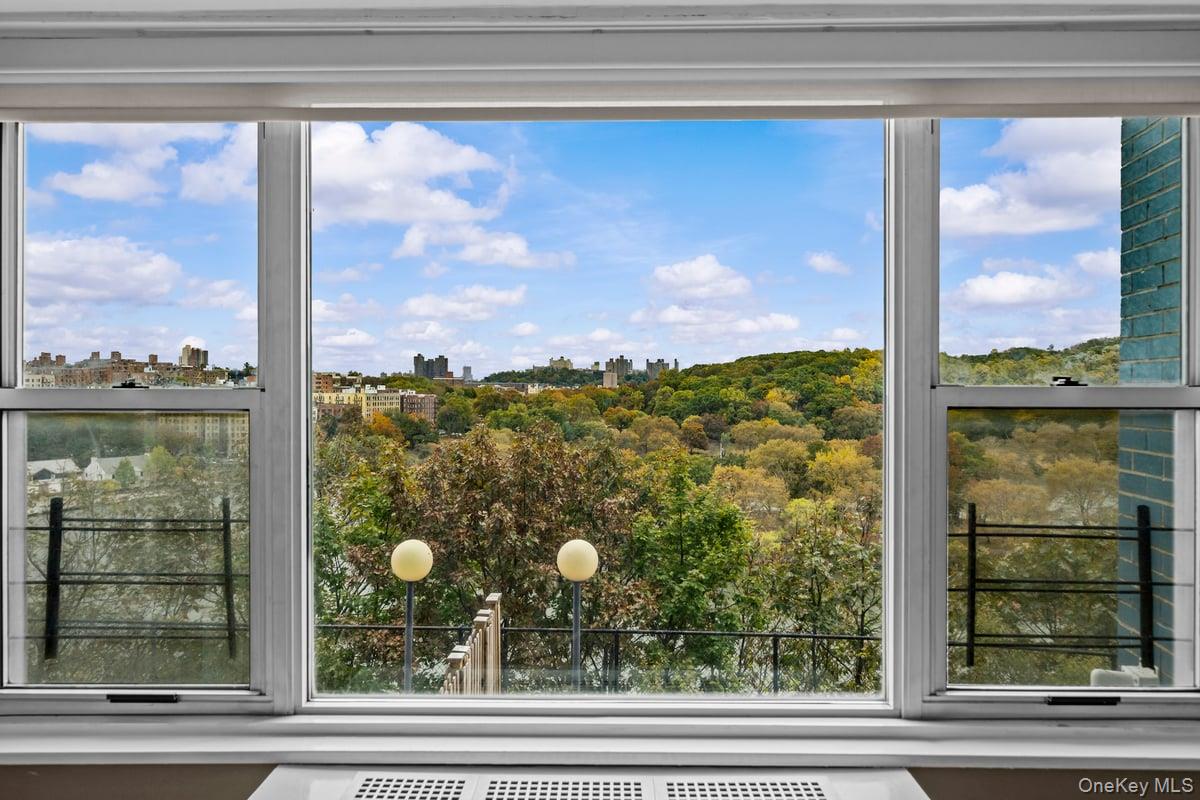 2400 Johnson Avenue Unit 2F, Bronx NY 10463