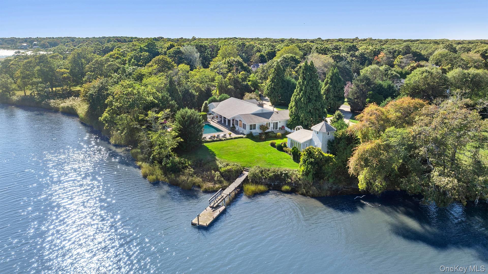 29 Quantuck Bay Lane, Quiogue NY 11978