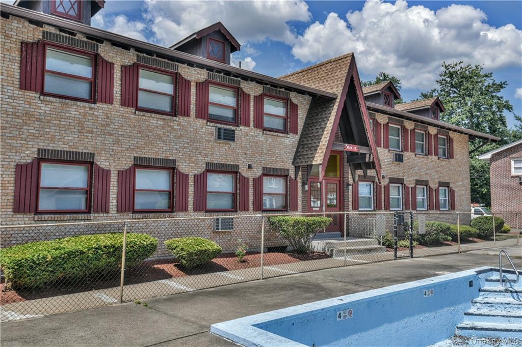 21 Normandy Village Village Unit 2, Nanuet NY 10954
